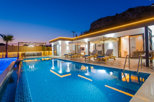 Villa Neco Batı