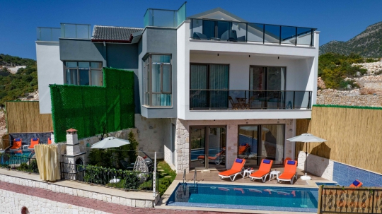 Villa Soura