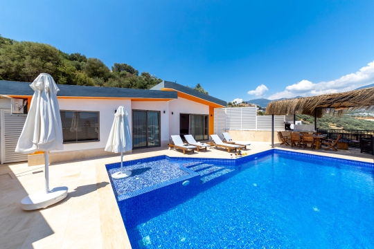 Villa Tomato