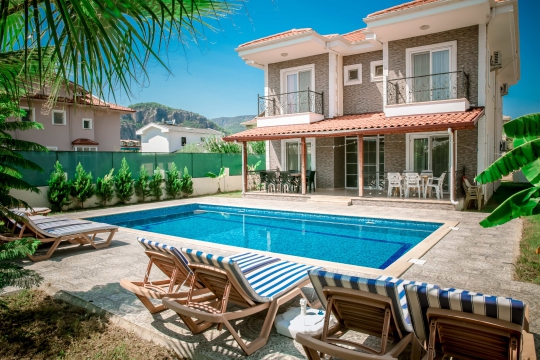 Villa Manolya D